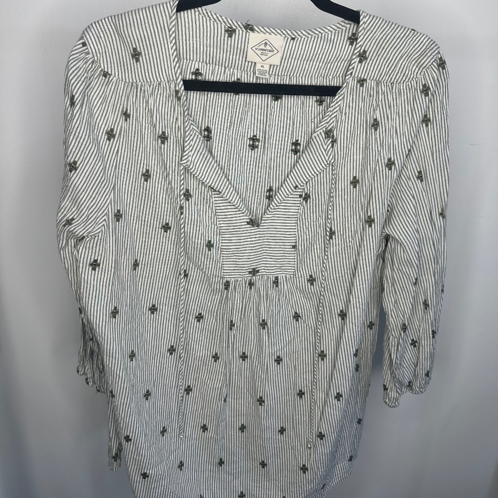 St. Johns Bay Light Green Flower Top-Size XL